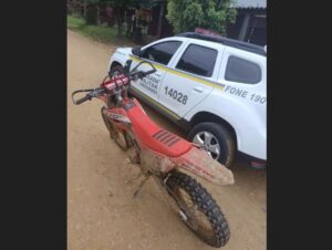 Moto de trilha furtada é recuperada pela BM no Bom Retiro