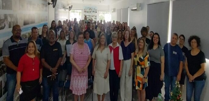 Gestores municipais recebem portaria de louvor