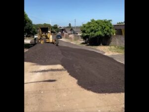 Prefeitura de Pantano Grande aplica fresa nas ruas da Vila Frantz