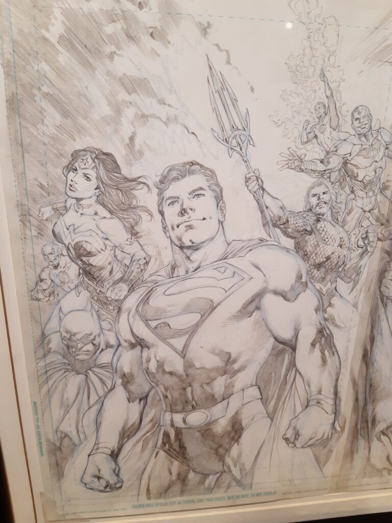 Peças na exposição mostram o processo de criação de histórias clássicas do Superman / Crédito: José Renato Ribeiro