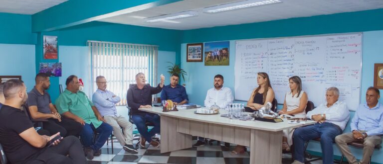 Reunião oficializa “dança das cadeiras” na Prefeitura de Pantano Grande