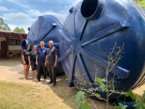 Comunidade do Barro Vermelho está recebendo duas cisternas