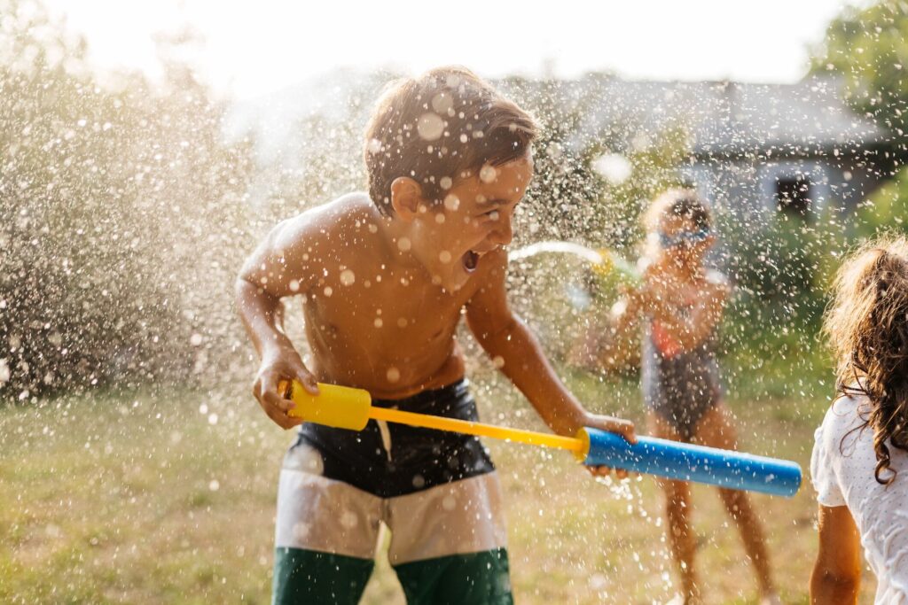 Projeto Brincando nas Férias, do Sesc Cachoeira do Sul. promove para as crianças atividades recreativas voltadas à integração e convivência / Foto: iStock