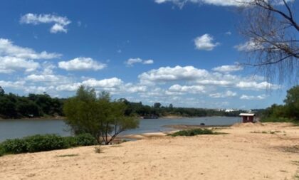 Praia Nova conta com ônibus no fim de semana