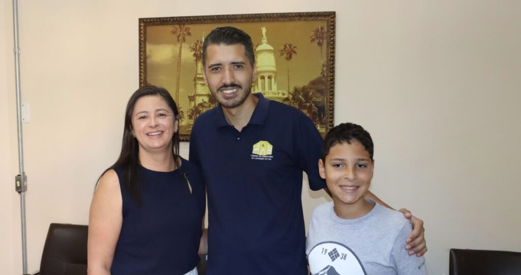 Primeira-dama de Cachoeira do Sul, Carla Balardin, busca apoio da Câmara para iniciativas voltadas às crianças / Foto: Matheus Pessel/Ascom Câmara