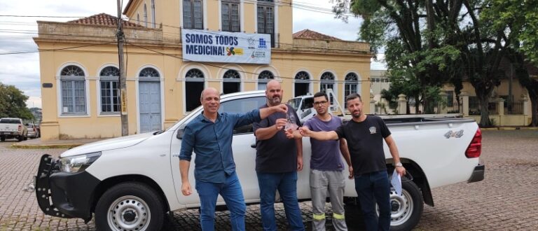 Caminhonete deve ser usada nos trabalhos de iluminação pública no interior