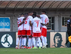 Inter vence em Caxias e abre vantagem na semifinal do Rio Grande