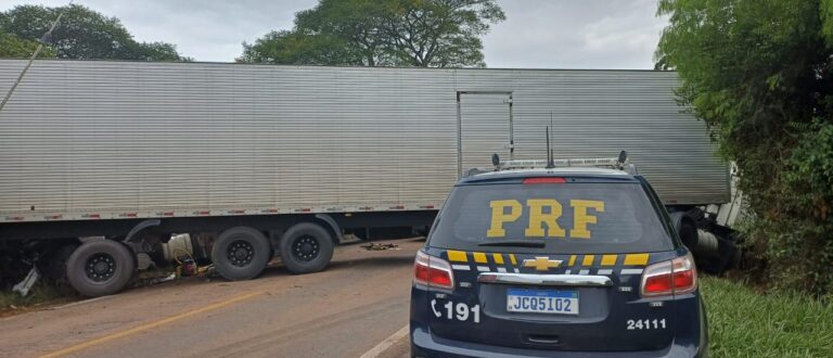 Acidente causa bloqueio na BR-290 no sentido interior/capital