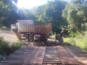 Prefeitura faz intervenções na Ponte do Piquiri