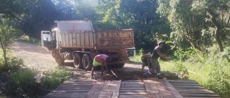 Prefeitura faz intervenções na Ponte do Piquiri