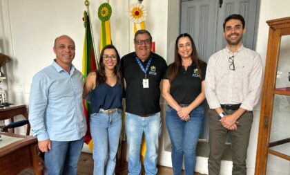 Balardin recebe diretoria da APAE