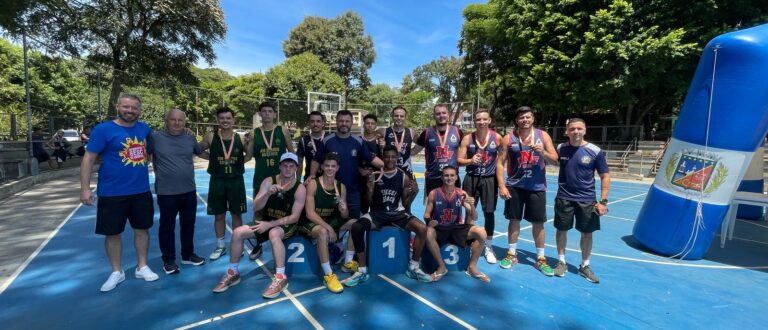 Torneio de Basquete 3×3 reúne atletas e movimenta a Praça José Bonifácio