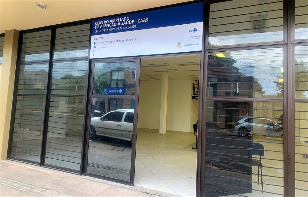 Distribuição de medicamentos das farmácias Municipal e do Estado está centralizada na Avenida Brasil / Foto: Arquivo/OC