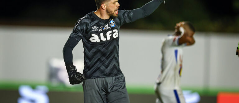 Grêmio vence nos pênaltis e avança para a 2ª fase da Copa do Brasil