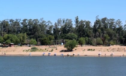 Cachoeirenses buscam alívio no Rio Jacuí diante das altas temperaturas