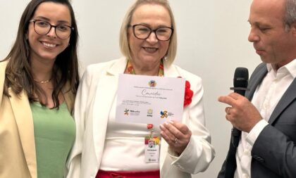 Arita recebe convite oficial para inauguração do CAS