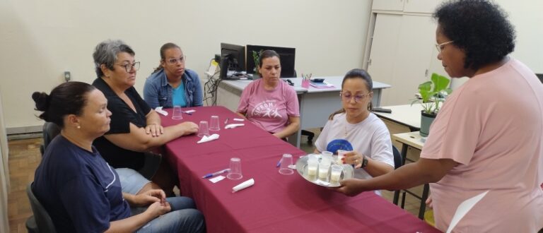 Comissão avalia alimentos oferecidos nas escolas municipais