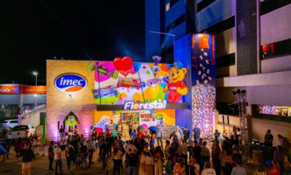 Imec e Florestal inauguram fachada temática em Lajeado