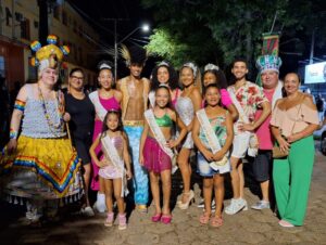 Carnaval 2025: 1ª noite foi de festa no Bairro Barcelos, casa da Unidos da Vila