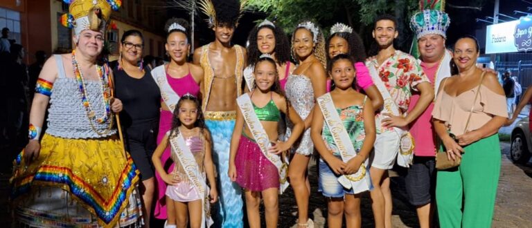 Carnaval 2025: 1ª noite foi de festa no Bairro Barcelos, casa da Unidos da Vila