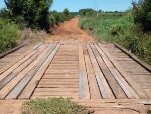 ​Desenvolvimento Rural reforma ponte no Bosque