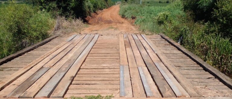 ​Desenvolvimento Rural reforma ponte no Bosque