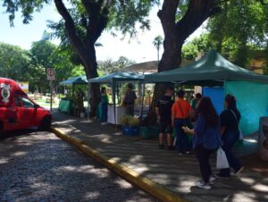 Feira da Agricultura Familiar movimenta a Praça José Bonifácio