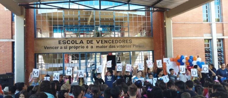 Escola Ciep completa 30 anos com programação especial