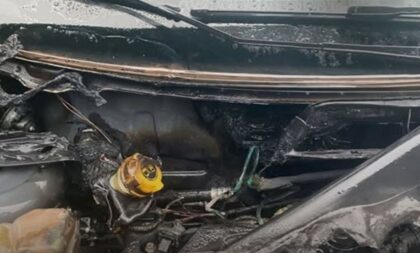 Carro pega fogo na ERS-400