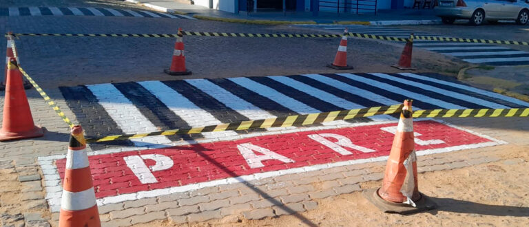 Prefeitura reforça sinalização de trânsito em Pantano Grande