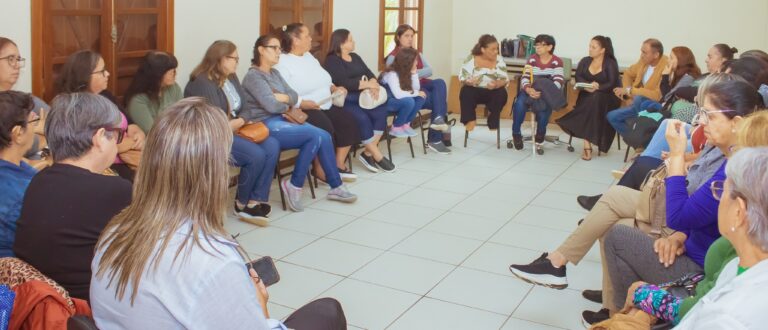 Reunião debate Carteirinha do Artesão em Pantano Grande