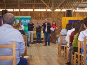 Evento reúne mais de 20 empresas para ofertas de vagas de trabalho em Pantano Grande