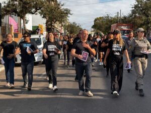 Caminhada alerta sobre violência contra as mulheres