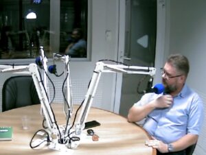 Entrevista: professor de História analisa Igreja Católica com falecimento de Papa