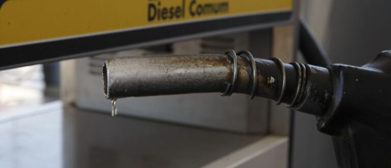Petrobras reduz em 12 centavos o preço do diesel para as distribuidoras