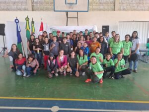 Quatro escolas municipais participaram do encontro do Verde é Vida