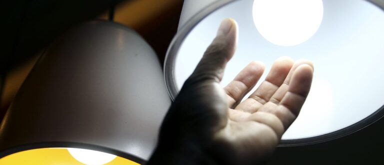 Conta de luz de maio terá bandeira amarela