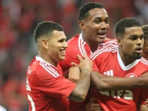 Que sufoco! Inter vence Maracanã com gol nos acréscimos pela Copa do Brasil