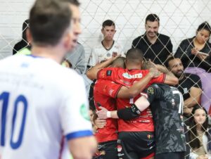São José perde fora de casa: 4 a 1