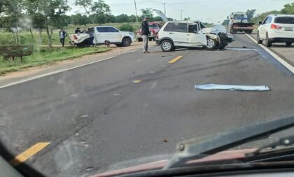 Colisão envolve dois veículos em trecho da BR-153