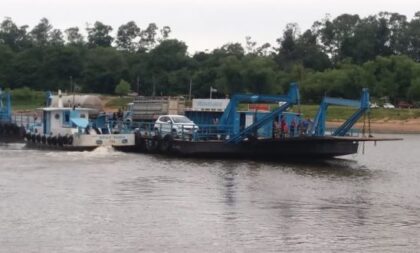 Rio Jacuí sobe e balsa da Moron suspende travessia