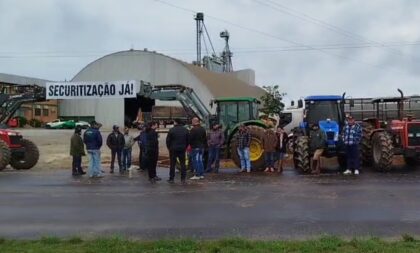 Produtores rurais protestam em rodovias pela securitização