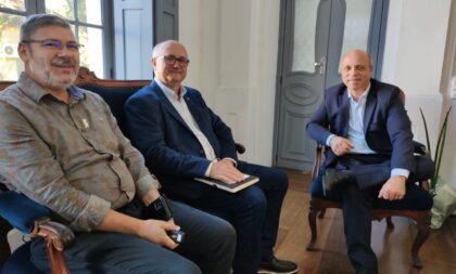 Comissão Pró-Medicina e prefeito vivem expectativa por anúncio