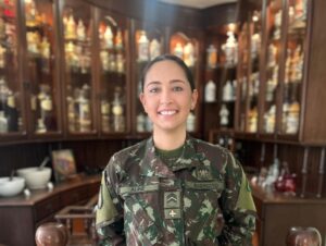 Cachoeirense integra turma pioneira de mulheres à graduação de subtenente
