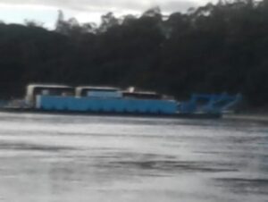 Rio Jacuí avança e balsa da Moron suspende travessia