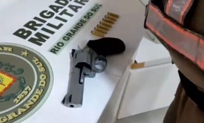Pelotão de Cachoeira do Sul: condutor é preso por porte ilegal de arma de fogo