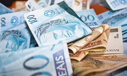 Pagamento da 2ª parcela da antecipação do 13º vai até dia 6