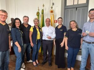 Balardin recebe convite para jantar beneficente do Rotary Arrozais
