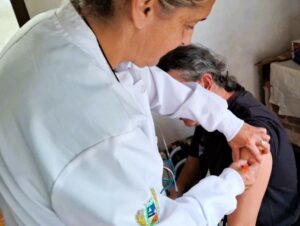 Influenza: coordenadora de Imunizações avalia 1º dia de vacinação geral