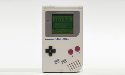 Consoles portáteis: a história dos videogames que cabem na palma da mão